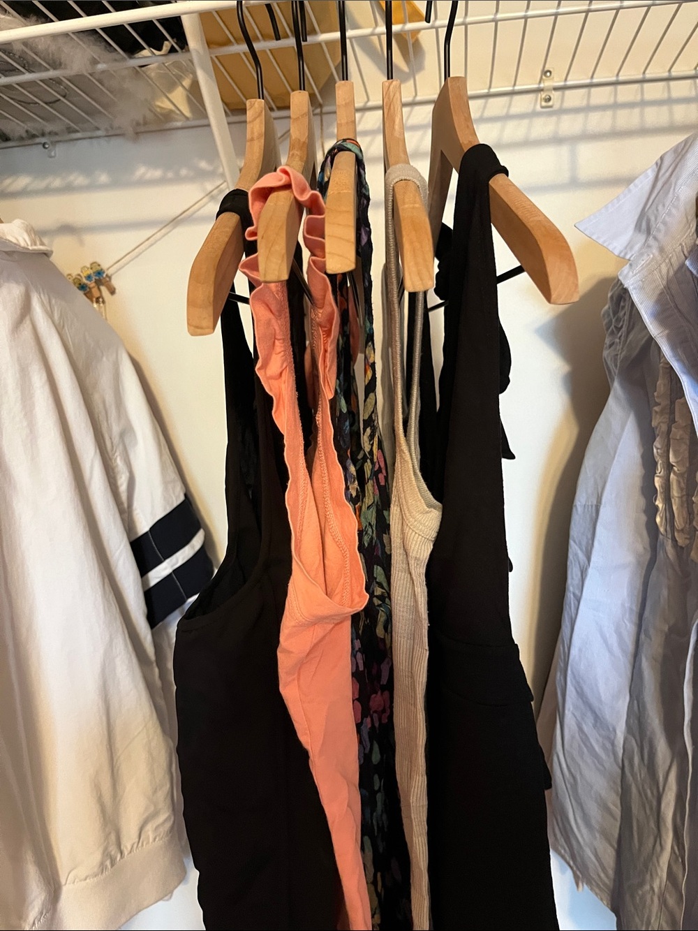Theory tank top bundle